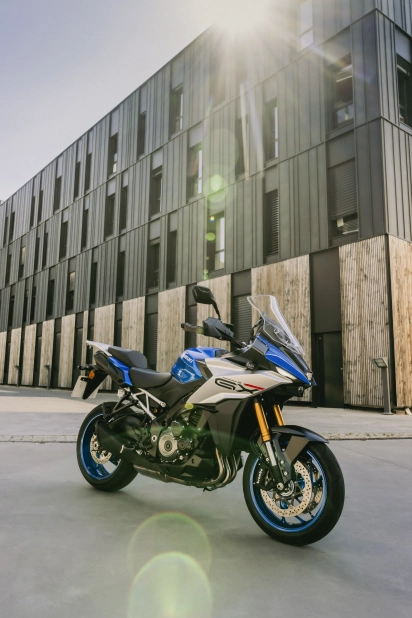 GSX-S1000GX