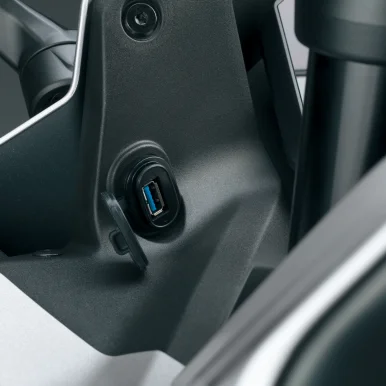 ΠΡΙΖΑ USB TYPE-A GSX-8R